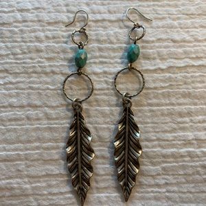 Lucky brand feather earrings